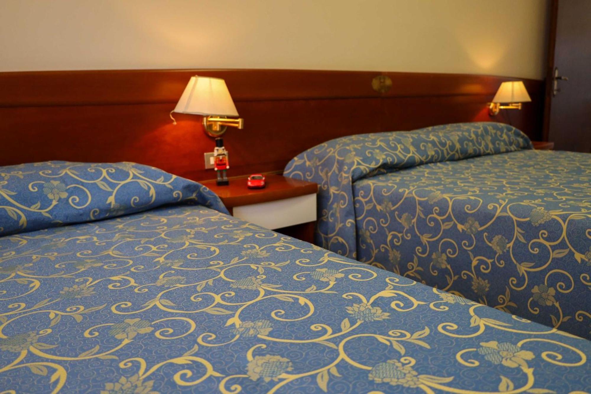 Easy Hotel Meryon Соттомарина Экстерьер фото